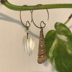 Ginger 13 shell earrings